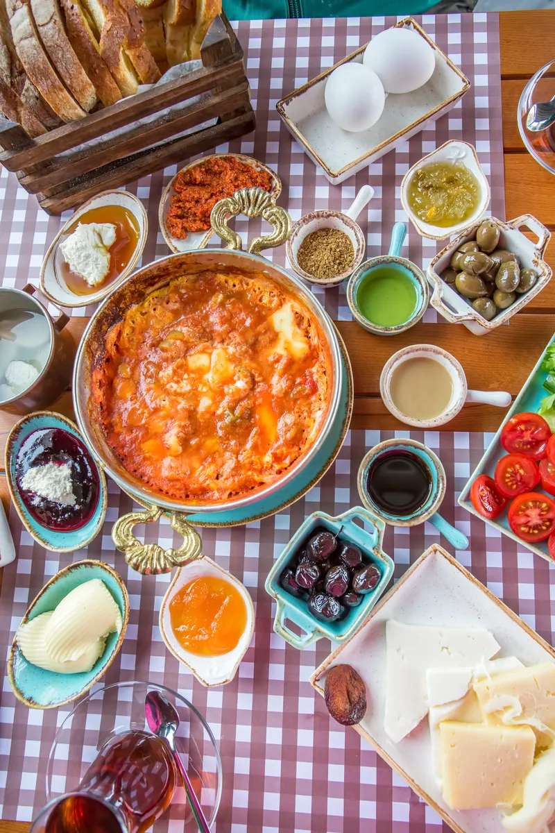 Petit-déjeuner turc traditionnel